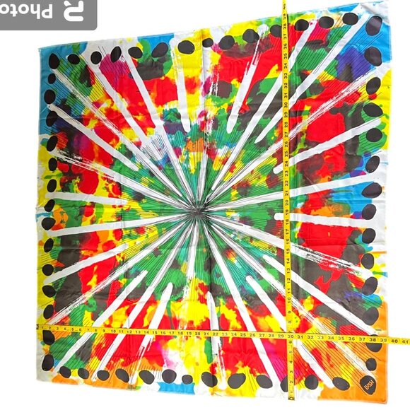 LUSH Limited Edition "Fireworks" 100% Recycled Polyester Knot Wrap, 39" x 39” - Picture 2 of 2